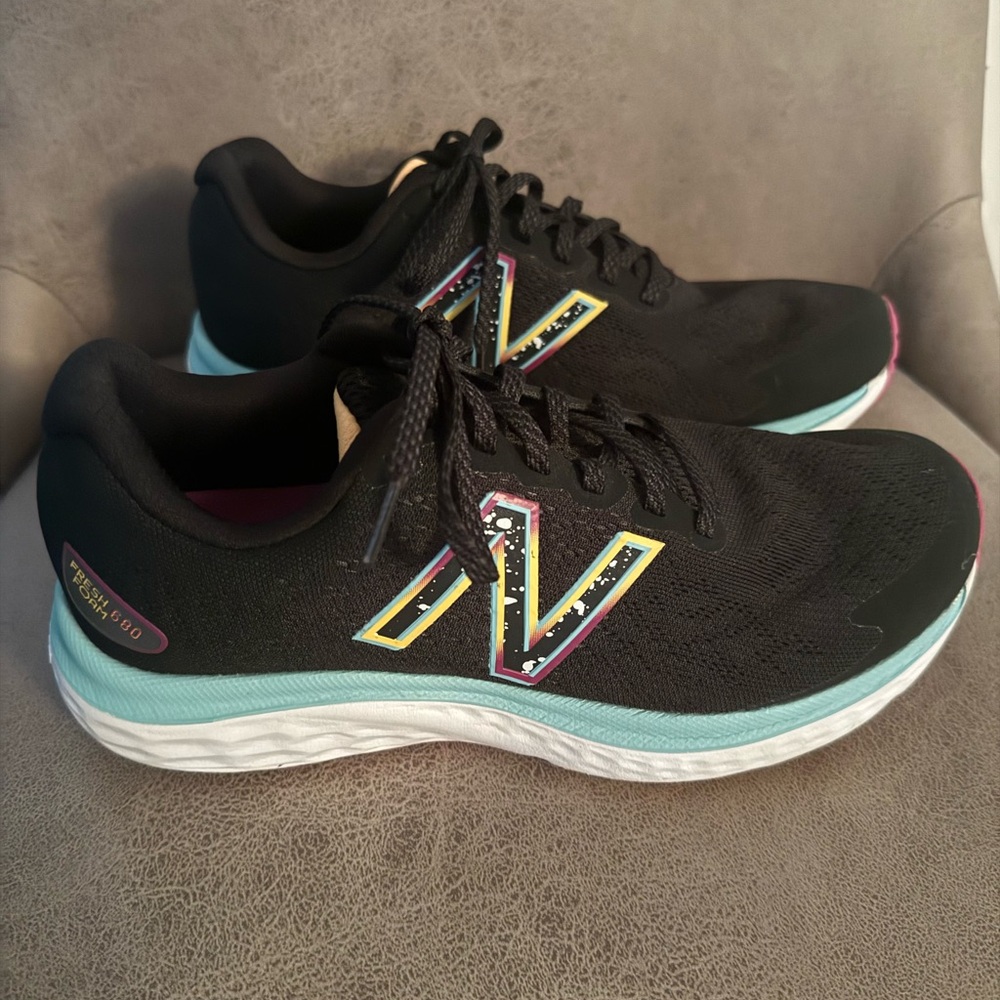 New Balance Women's Black and Teal Athletic Shoes.